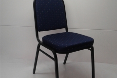 židle banketová s modrým polstrováním, pronájem Štefek